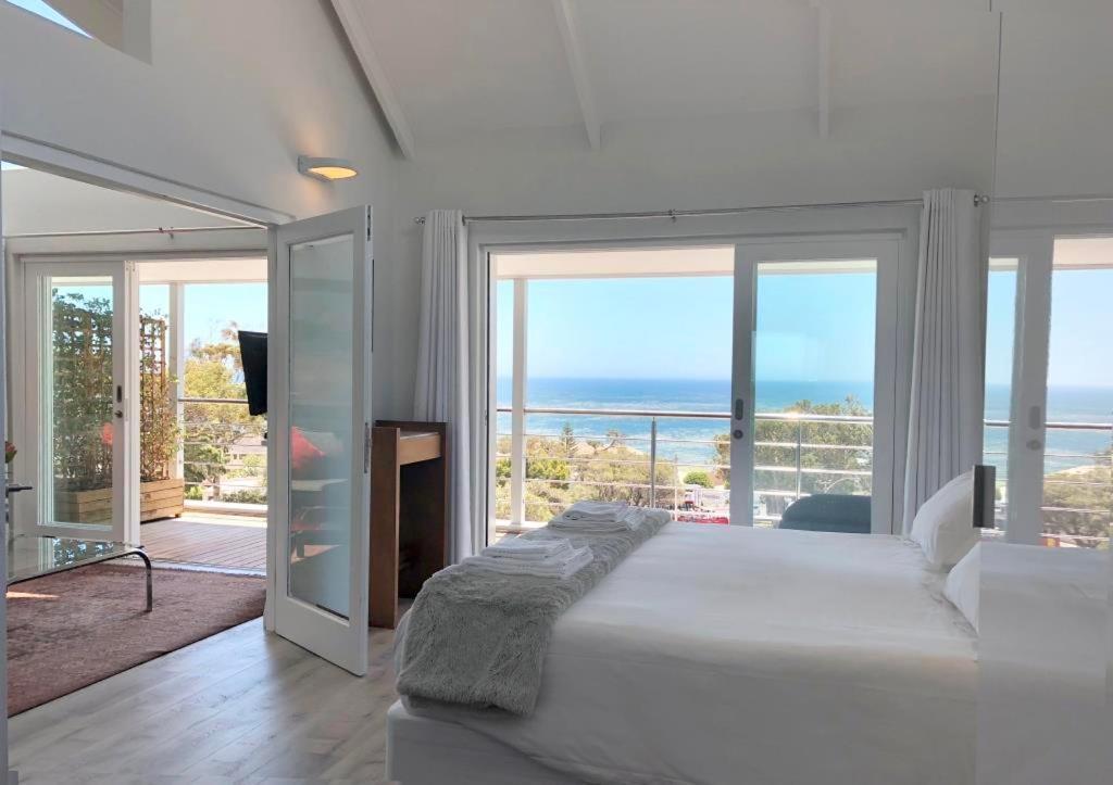Апартаменти Camps Bay Loft With Stunning Mountain And Ocean Views Кейптаун Екстер'єр фото