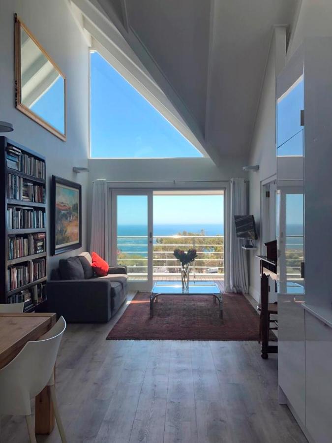 Апартаменти Camps Bay Loft With Stunning Mountain And Ocean Views Кейптаун Екстер'єр фото